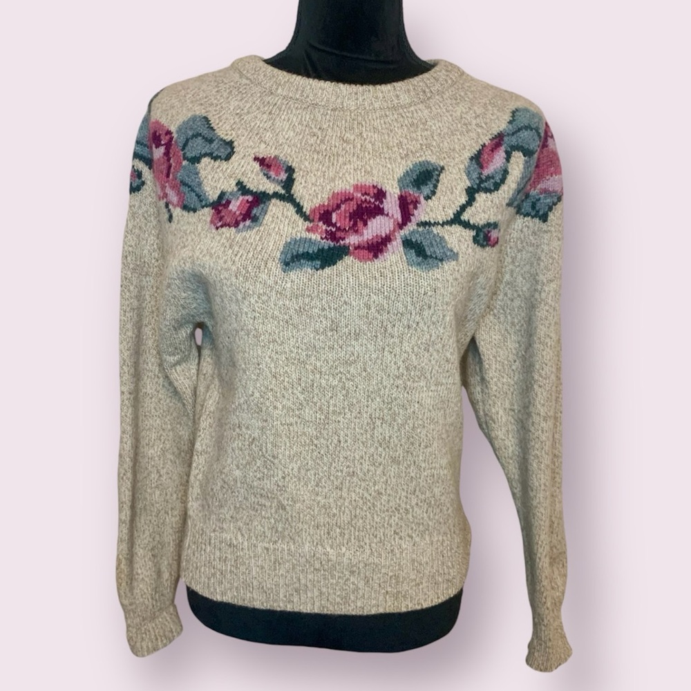 Vintage 80’s Eddie Bauer Wool Blend Sweater Rose Floral Design Size Medium